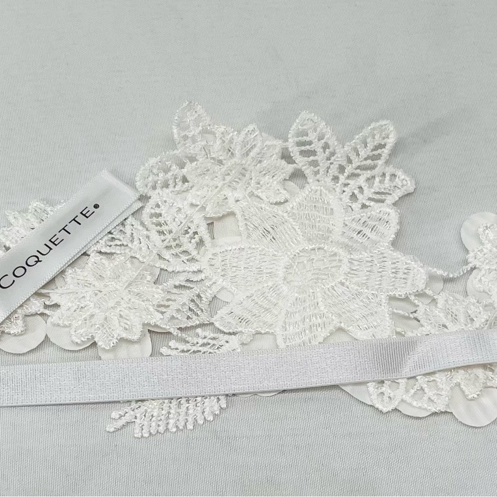 Coquette White Floral garter Belt Style 7208‎ - Picture 2 of 5